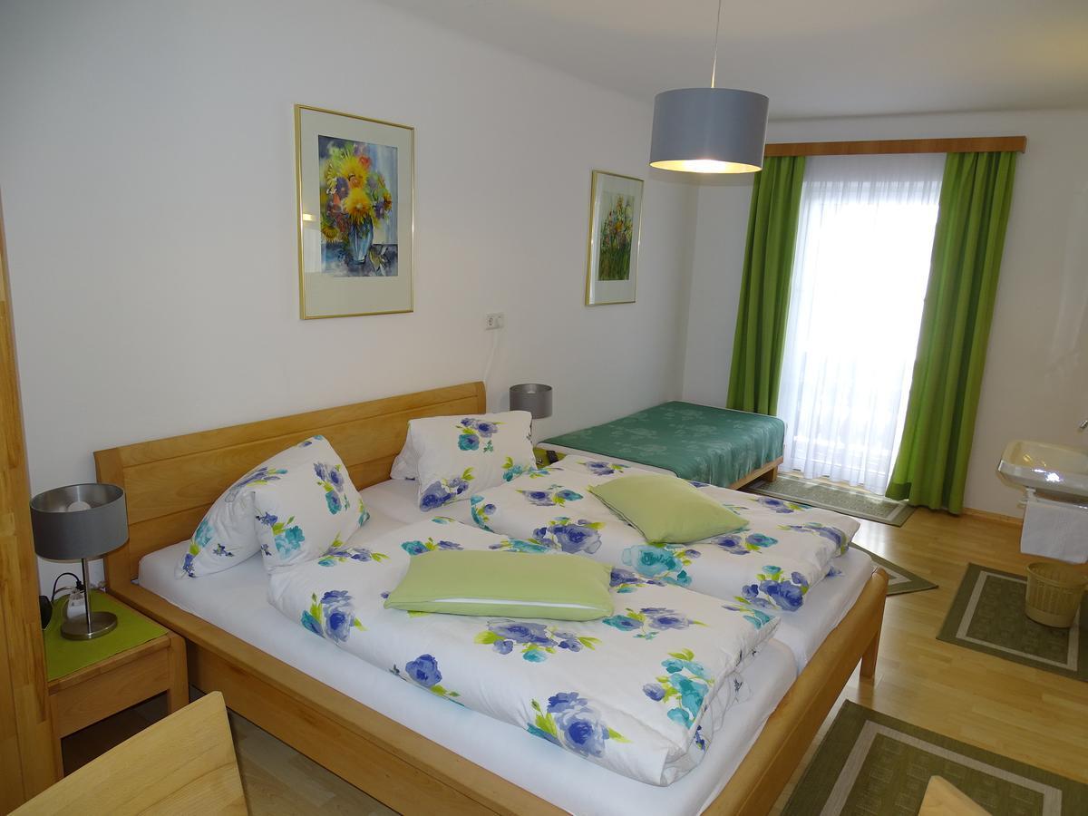 Pension Bayrhammer Faistenau Exterior foto